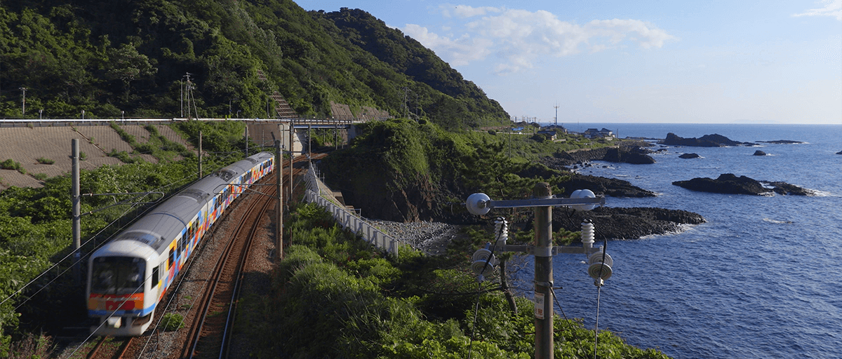 新潟の「のってたのしい列車」～きらきらうえつ～